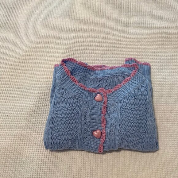 NWOT Baby Blue  Womens Sweater with Pink Buttons - Picture 2 of 5